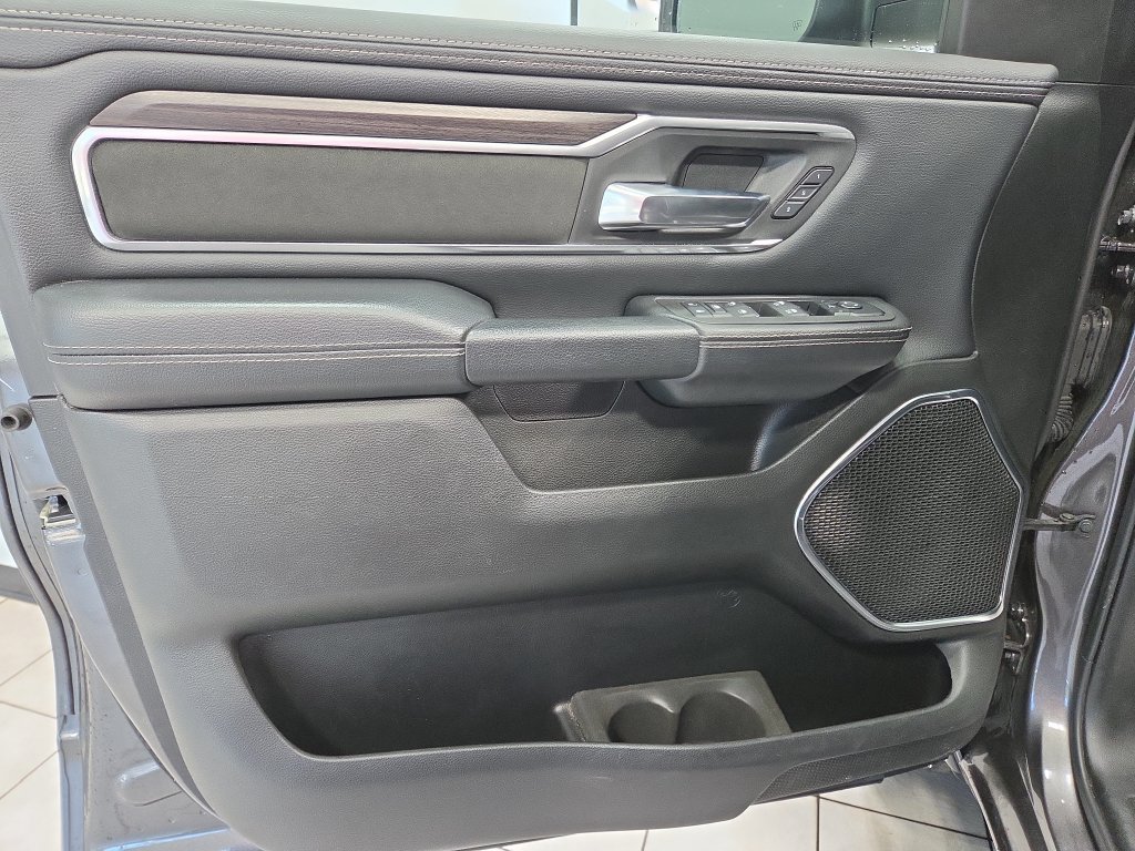 Used 2026 RAM 1500 Laramie AWD/4WD image 34