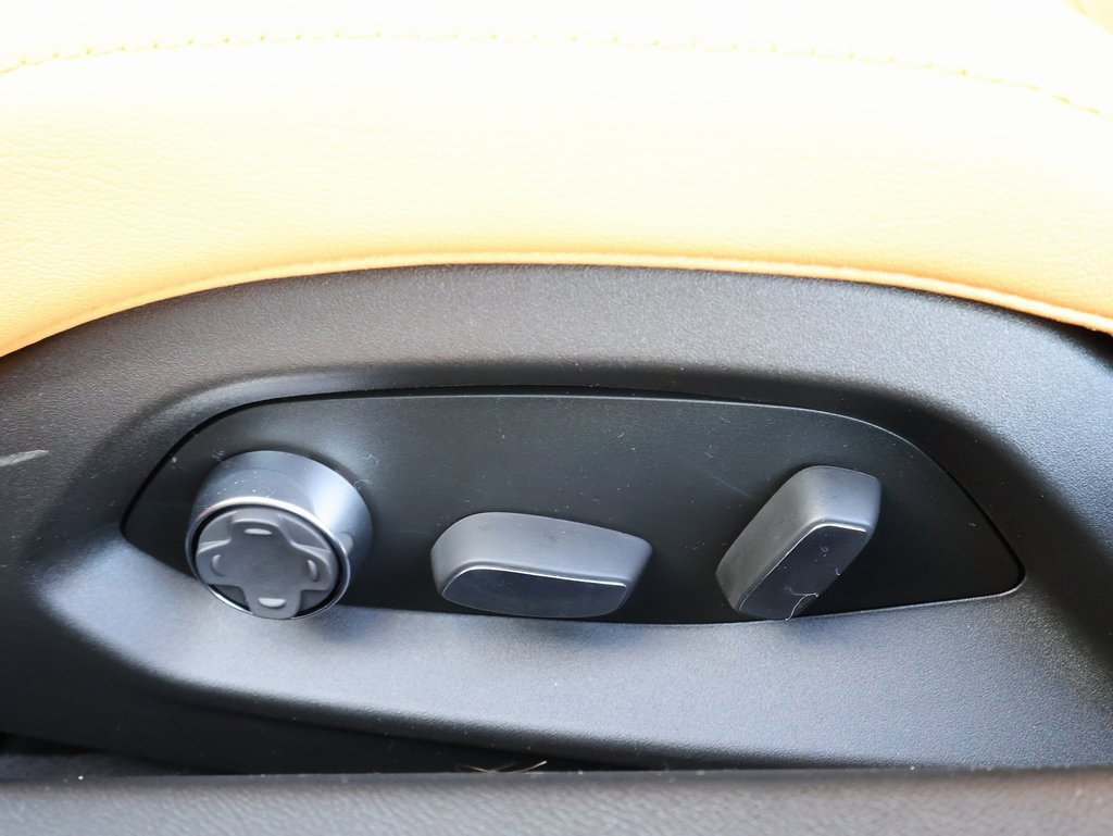 New 2026 Chevrolet Corvette Stingray Preferred Cpe w/ Chrome Exterior Badge Package image 13