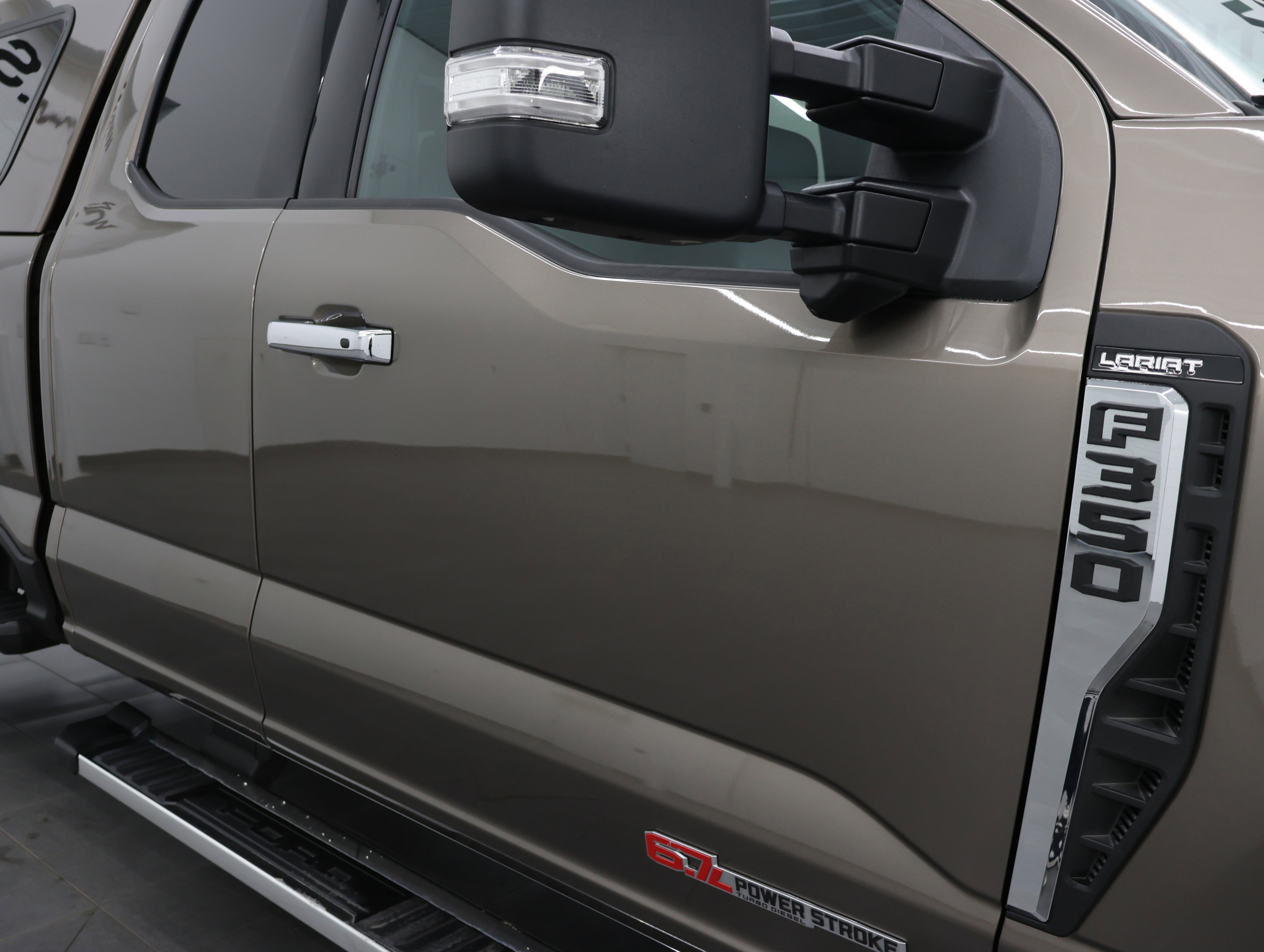 Used 2023 Ford F350 Lariat w/ Chrome Package AWD/4WD image 26