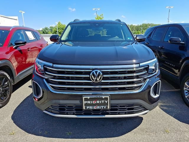 Used 2026 Volkswagen Atlas SE AWD/4WD image 2