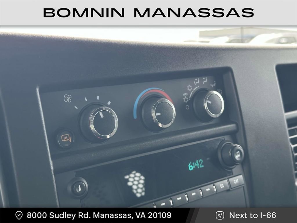 Used 2023 Chevrolet Express 2500 Work Van w/ Driver Convenience Package image 17