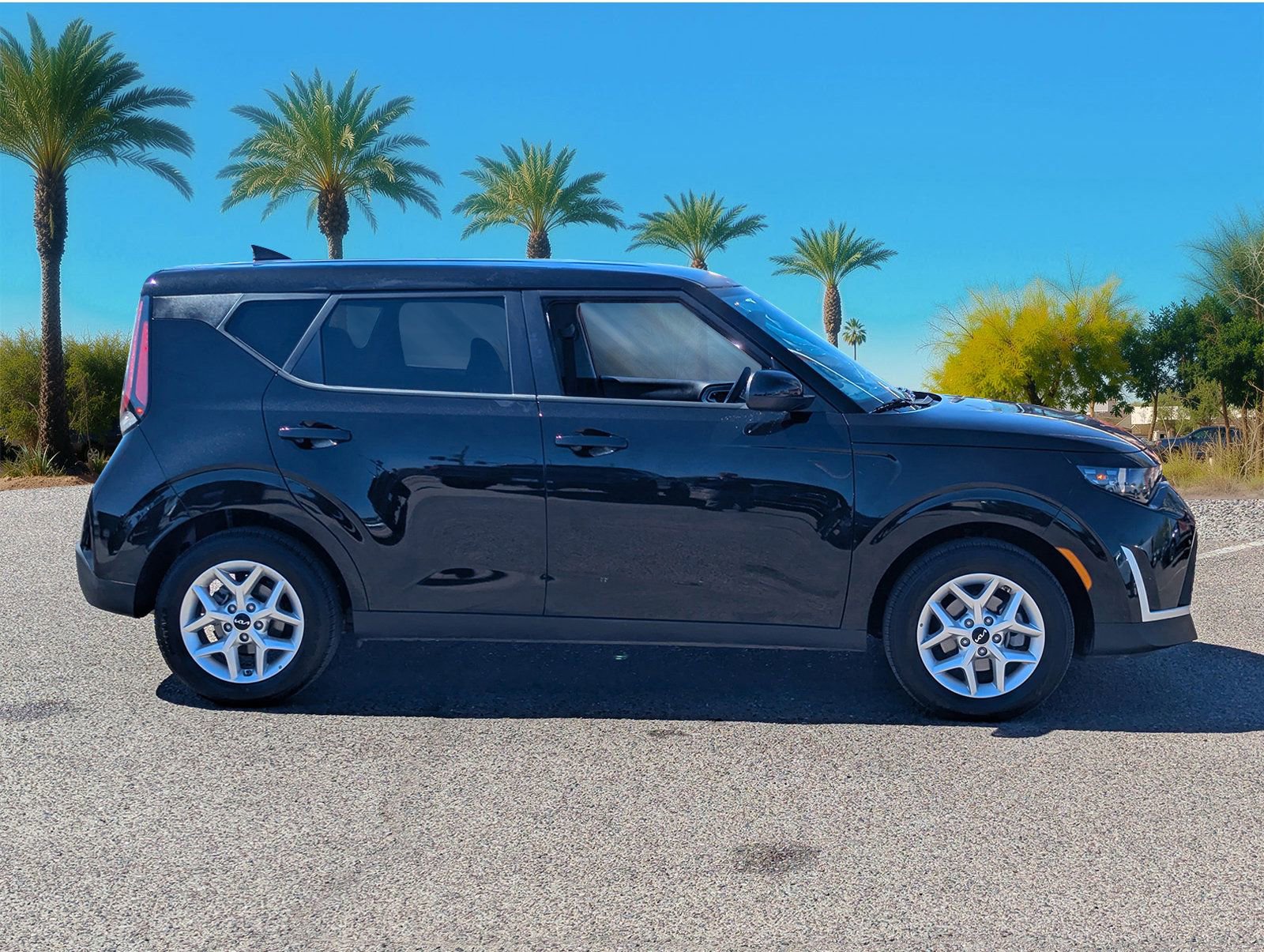 Used 2025 Kia Soul S image 7