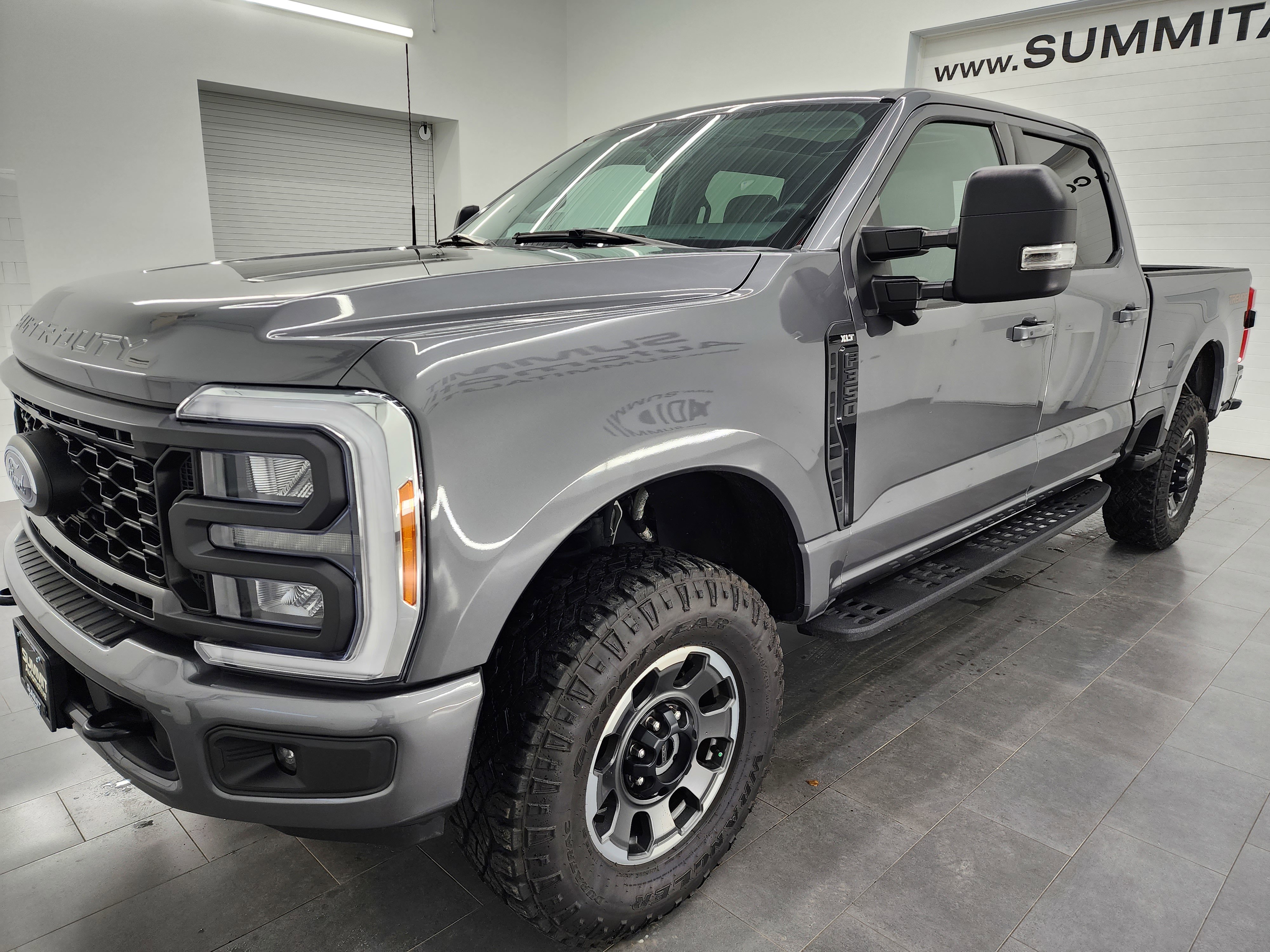 Used 2023 Ford F350 XLT w/ Tremor Off-Road Package image 7