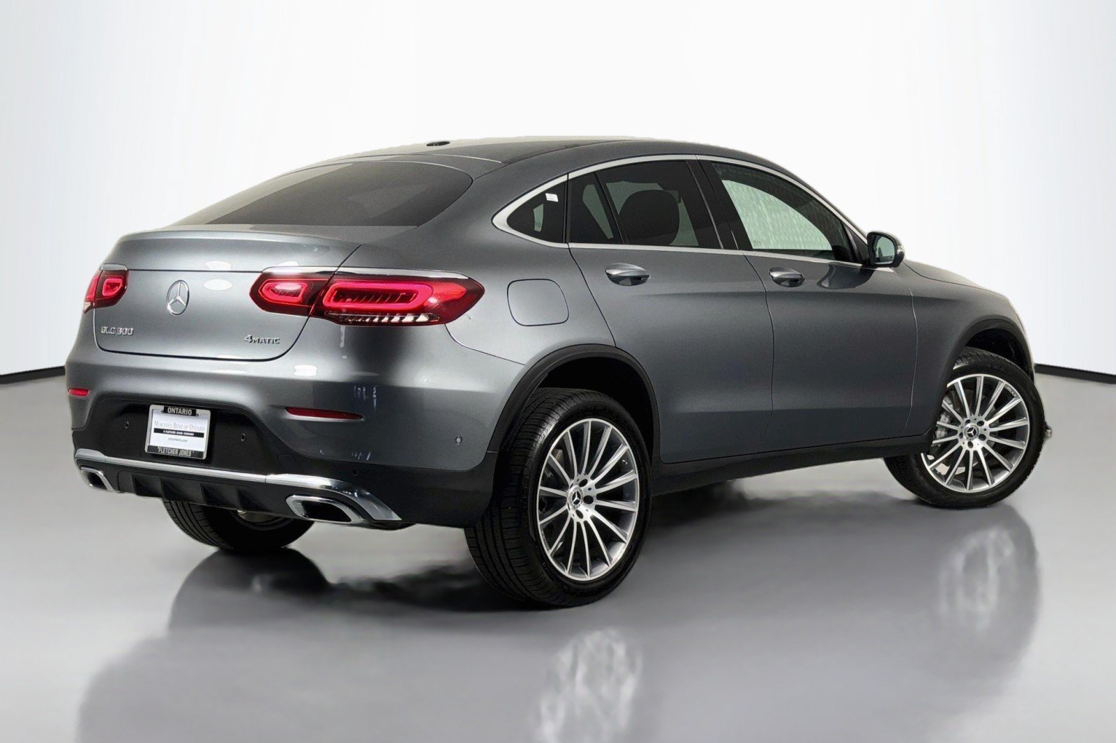 Used 2022 Mercedes-Benz GLC 300 4MATIC Coupe image 12
