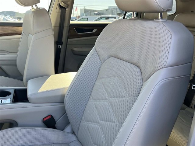 Used 2024 Volkswagen Atlas SE image 29