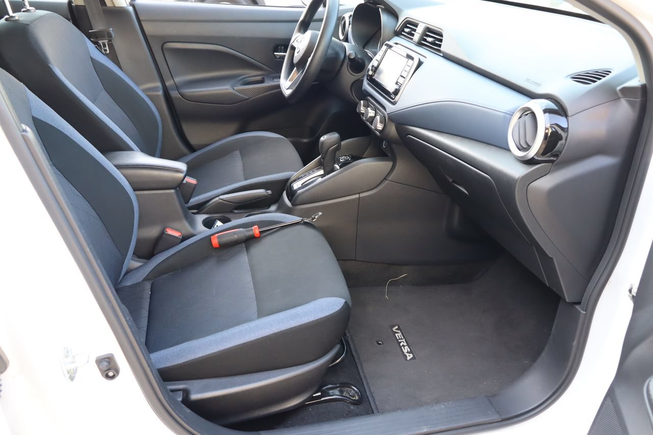 Used 2024 Nissan Versa SV FWD image 15