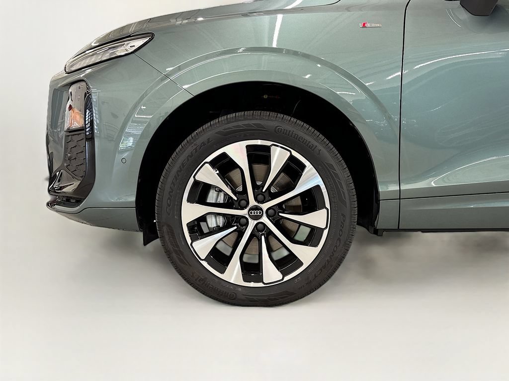 New 2026 Audi Q3 quattro 2.0T AWD/4WD image 24