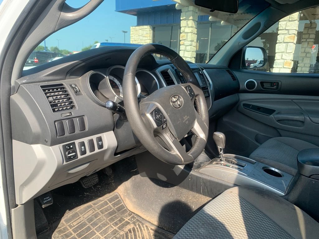 Used 2015 Toyota Tacoma 4x4 Access Cab w/ SR5 Package image 22