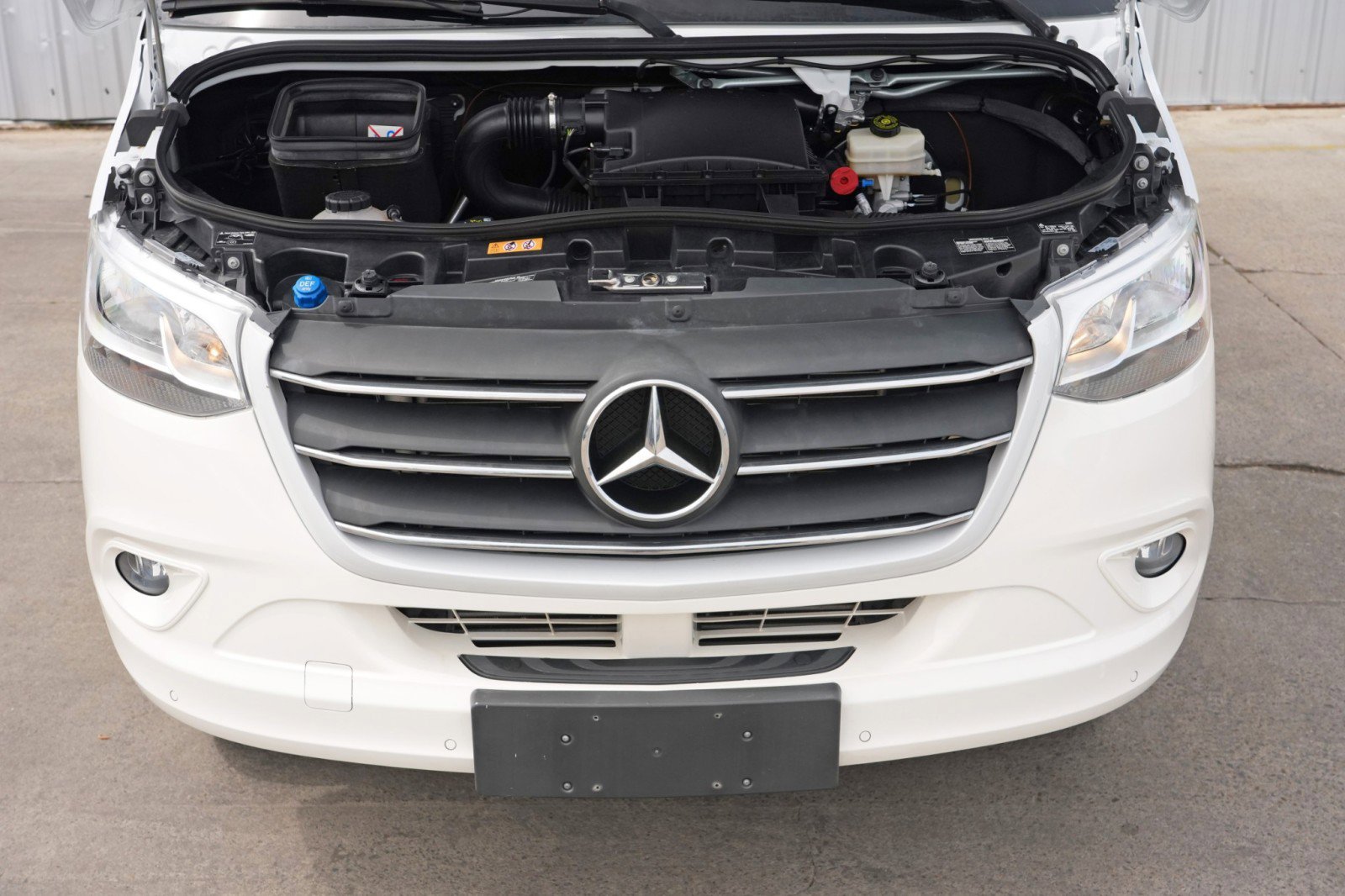 Used 2020 Mercedes-Benz Sprinter 3500 w/ Windows All Around Package image 8