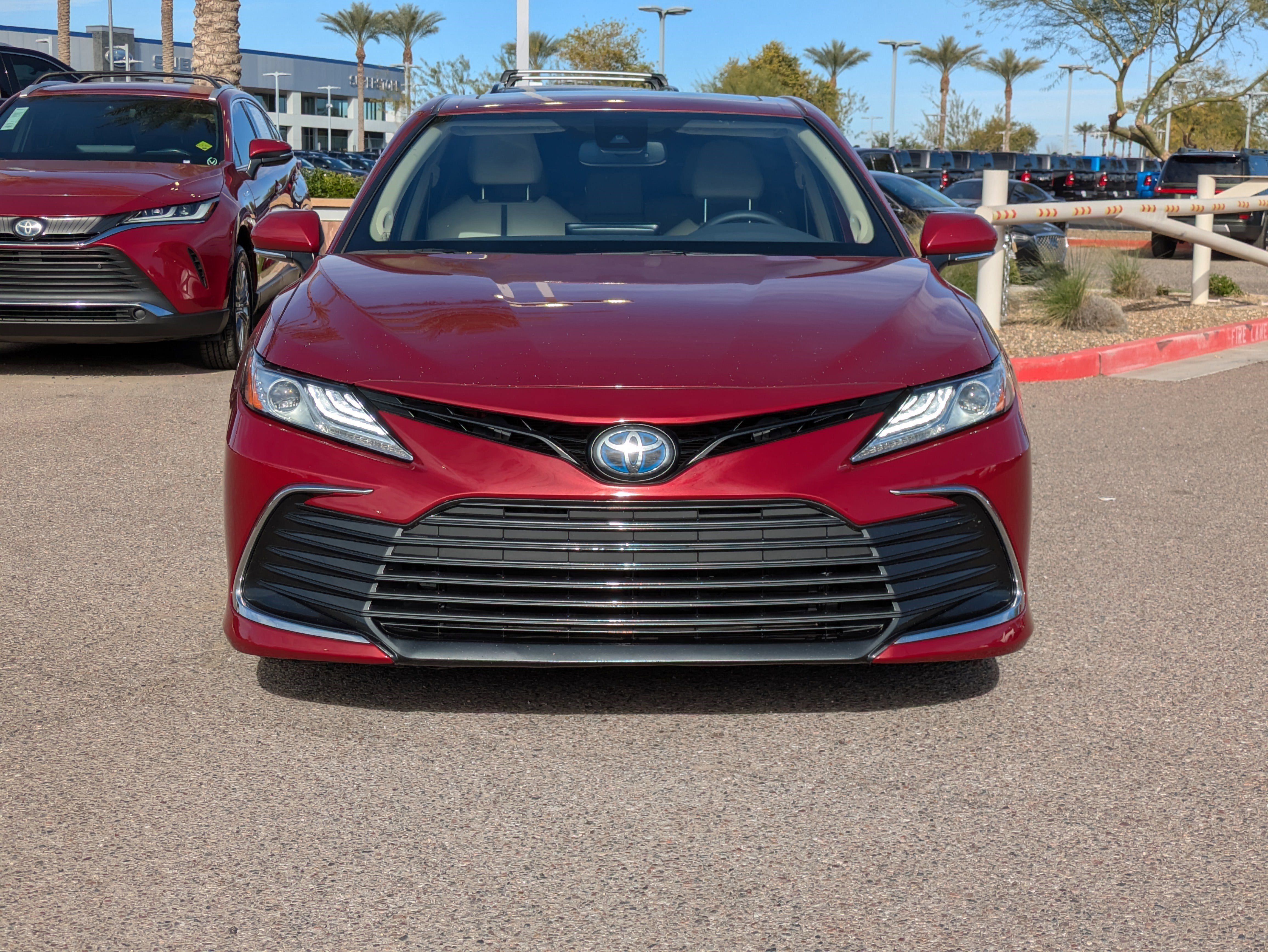 Used 2022 Toyota Camry XLE w/ Navigation Upgrade Package FWD image 9