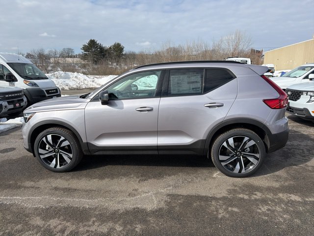 New 2026 Volvo XC40 B5 Ultra w/ Protection Package Premier AWD/4WD image 5
