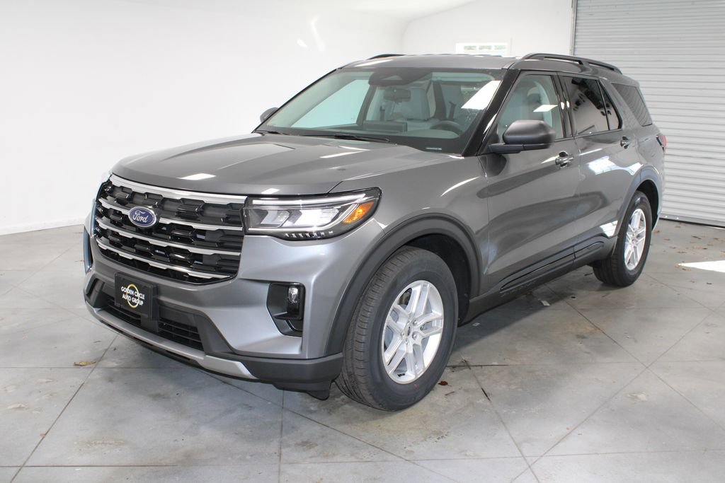 New 2026 Ford Explorer Active w/ Active Comfort Package image 3