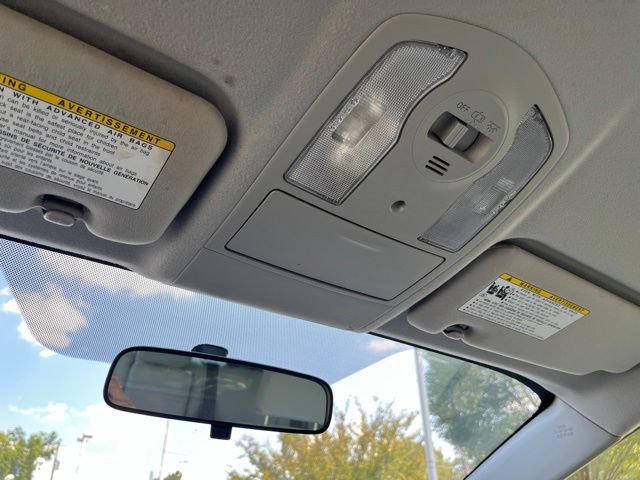 Used 2015 Toyota Prius Three FWD image 29