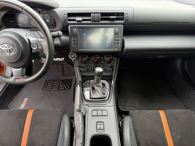 Used 2023 Toyota GR86 10th Anniversary SE image 11