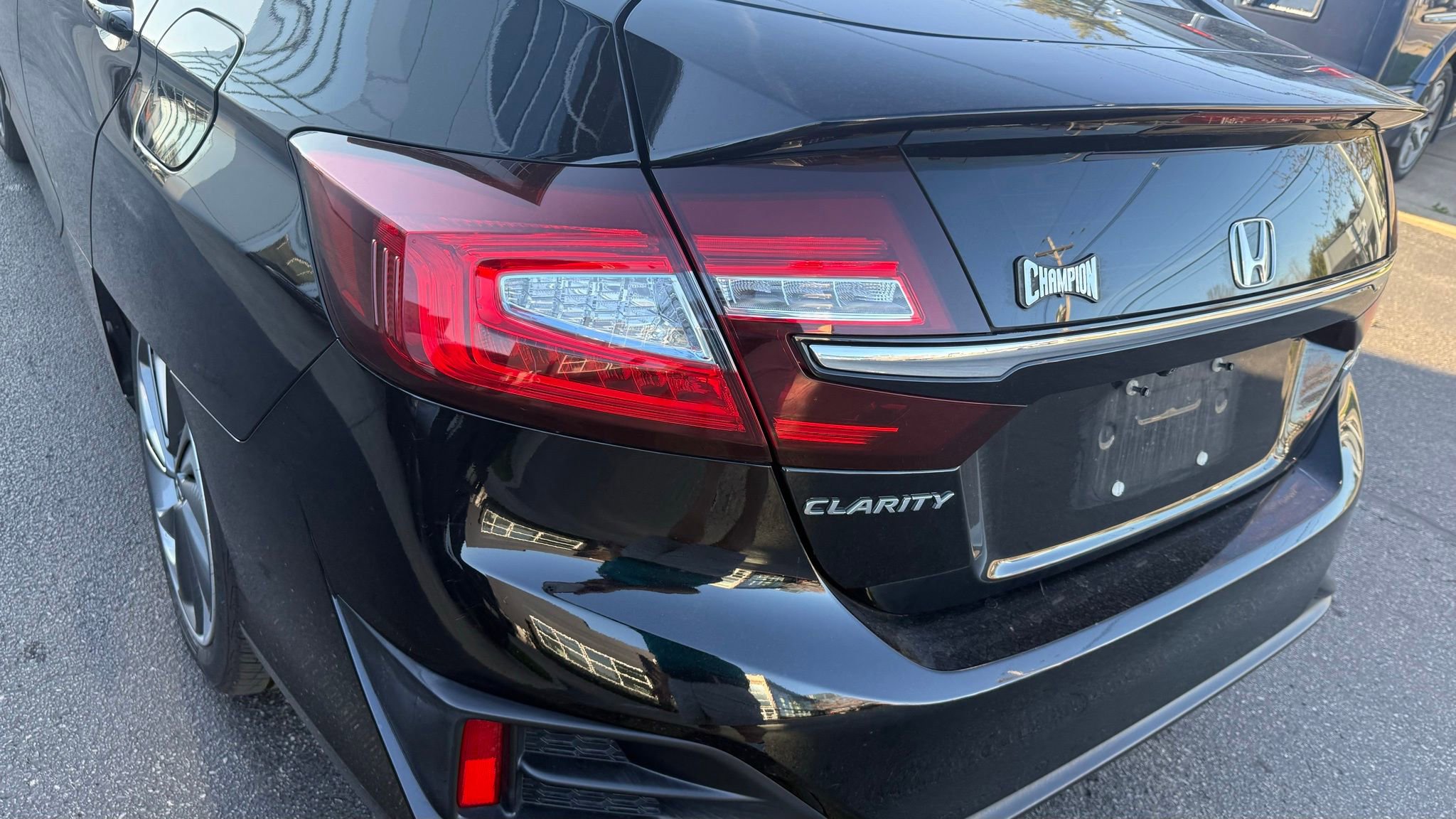 Used 2018 Honda Clarity Plug-In Hybrid image 17