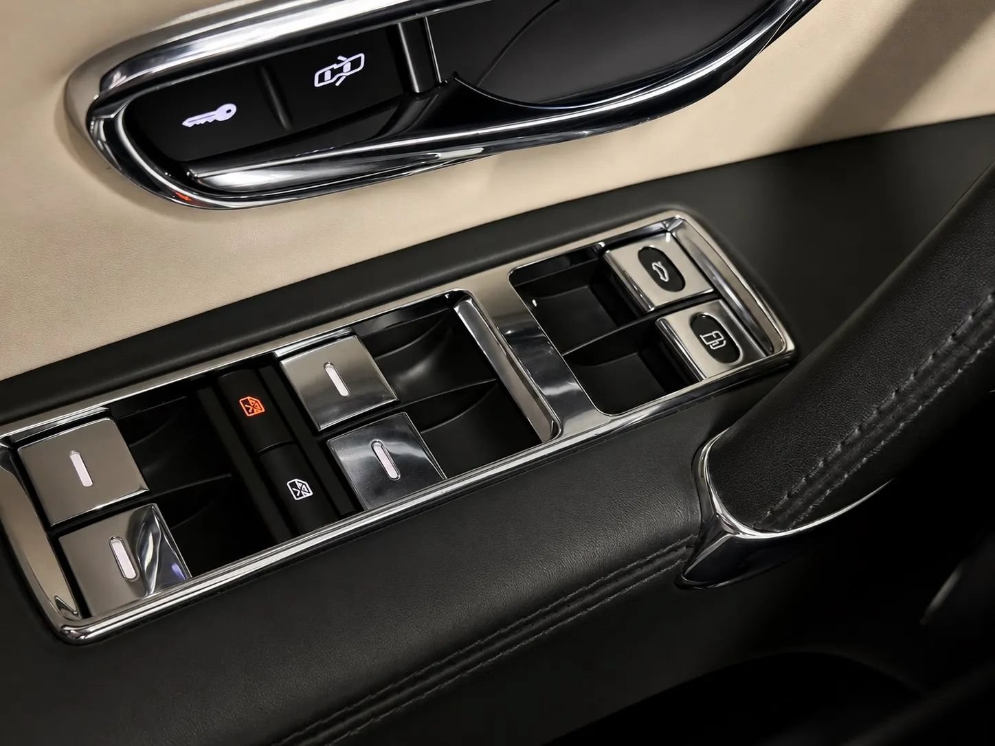 Used 2015 Bentley Flying Spur V8 AWD/4WD image 40
