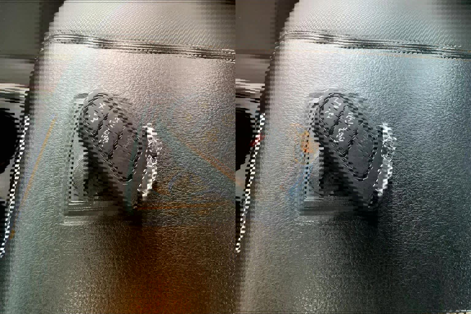 Used 2018 RAM 1500 Rebel w/ Luxury Group image 15