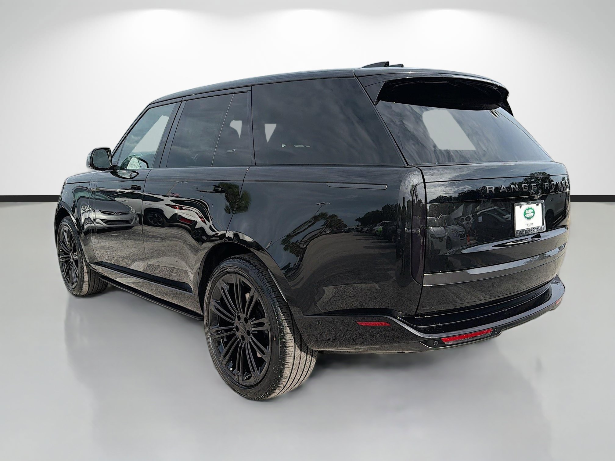 New 2026 Land Rover Range Rover SE AWD/4WD image 3
