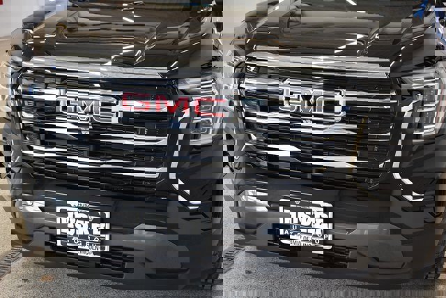 Used 2025 GMC Terrain Elevation image 16