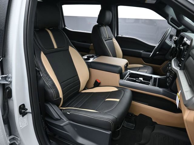 New 2025 Ford F250 XLT w/ Black Appearance Package image 25