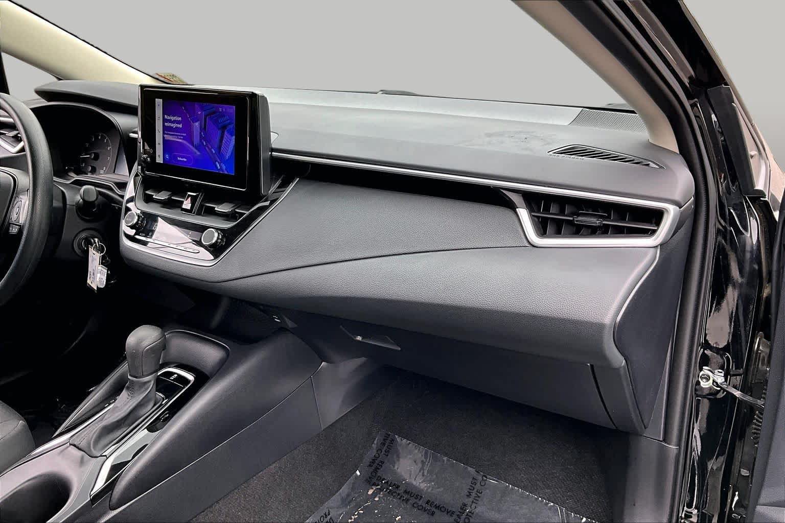 Used 2023 Toyota Corolla LE FWD image 18