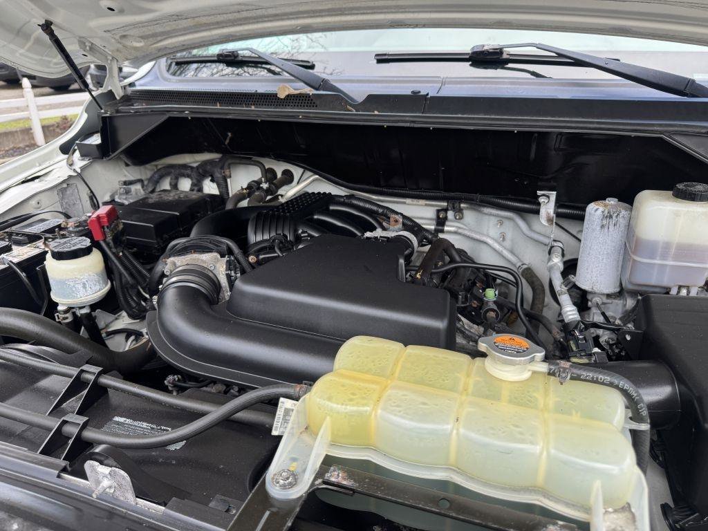 Used 2017 Nissan NV 2500 SV image 21