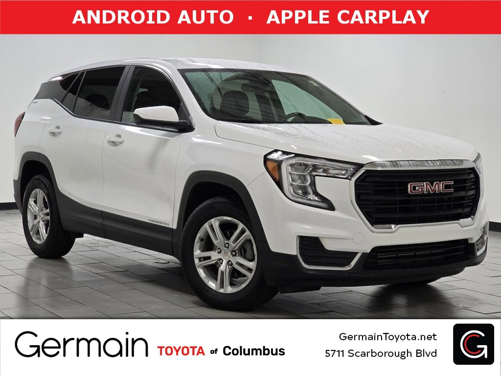 Used 2023 GMC Terrain SLE image 1