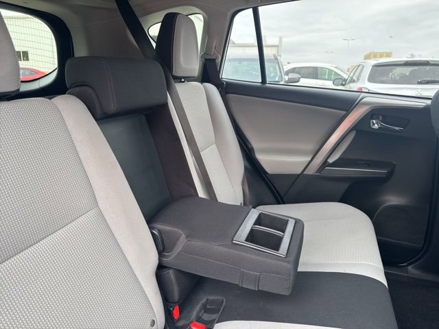 Used 2017 Toyota RAV4 XLE AWD/4WD image 21