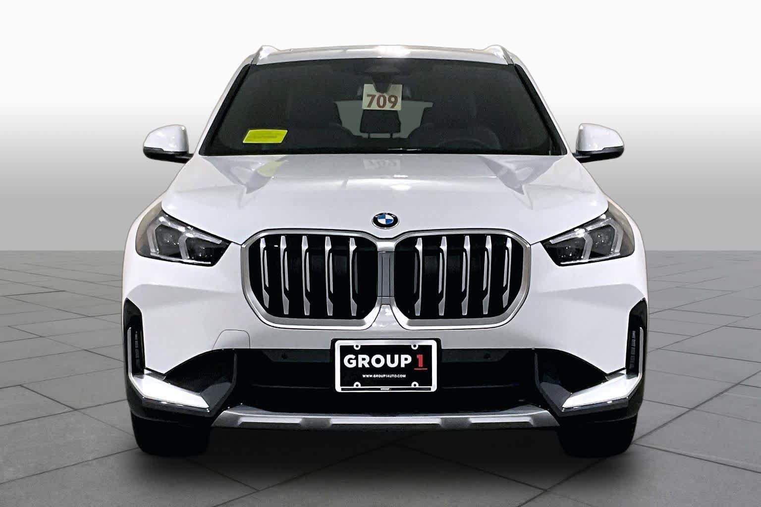Used 2026 BMW X1 xDrive28i w/ Convenience Package AWD/4WD image 3