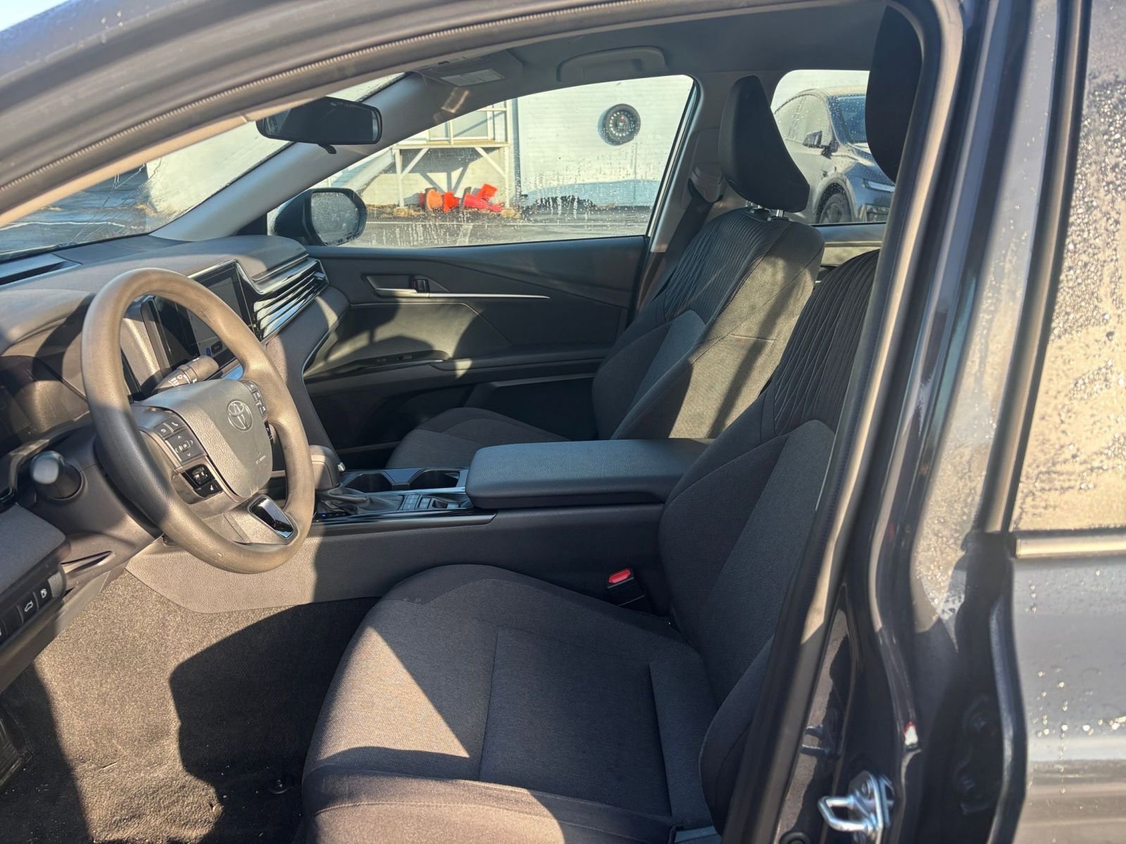 Used 2025 Toyota Camry LE image 24