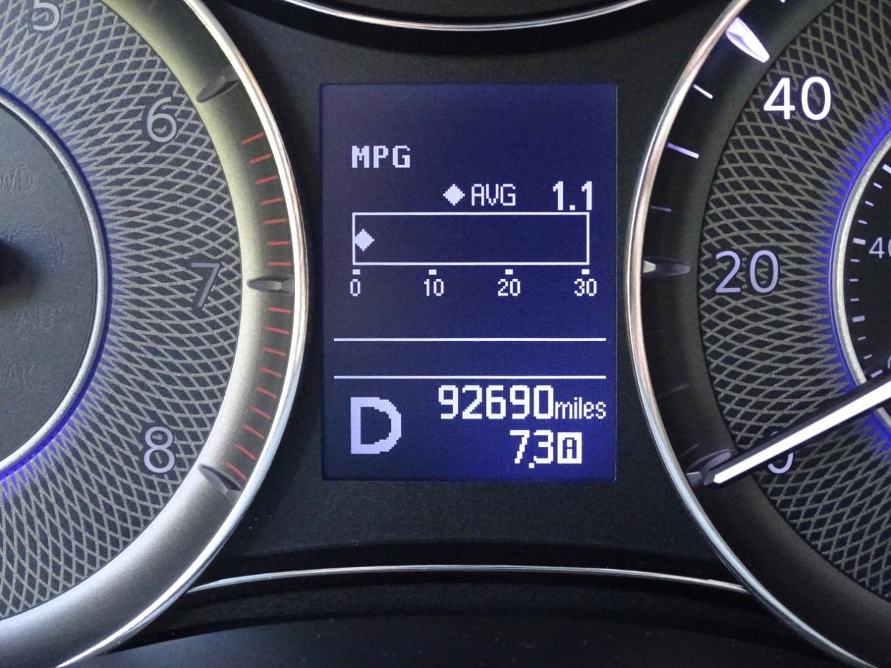 Used 2017 INFINITI QX80 2WD w/ Driver Assistance Package image 41