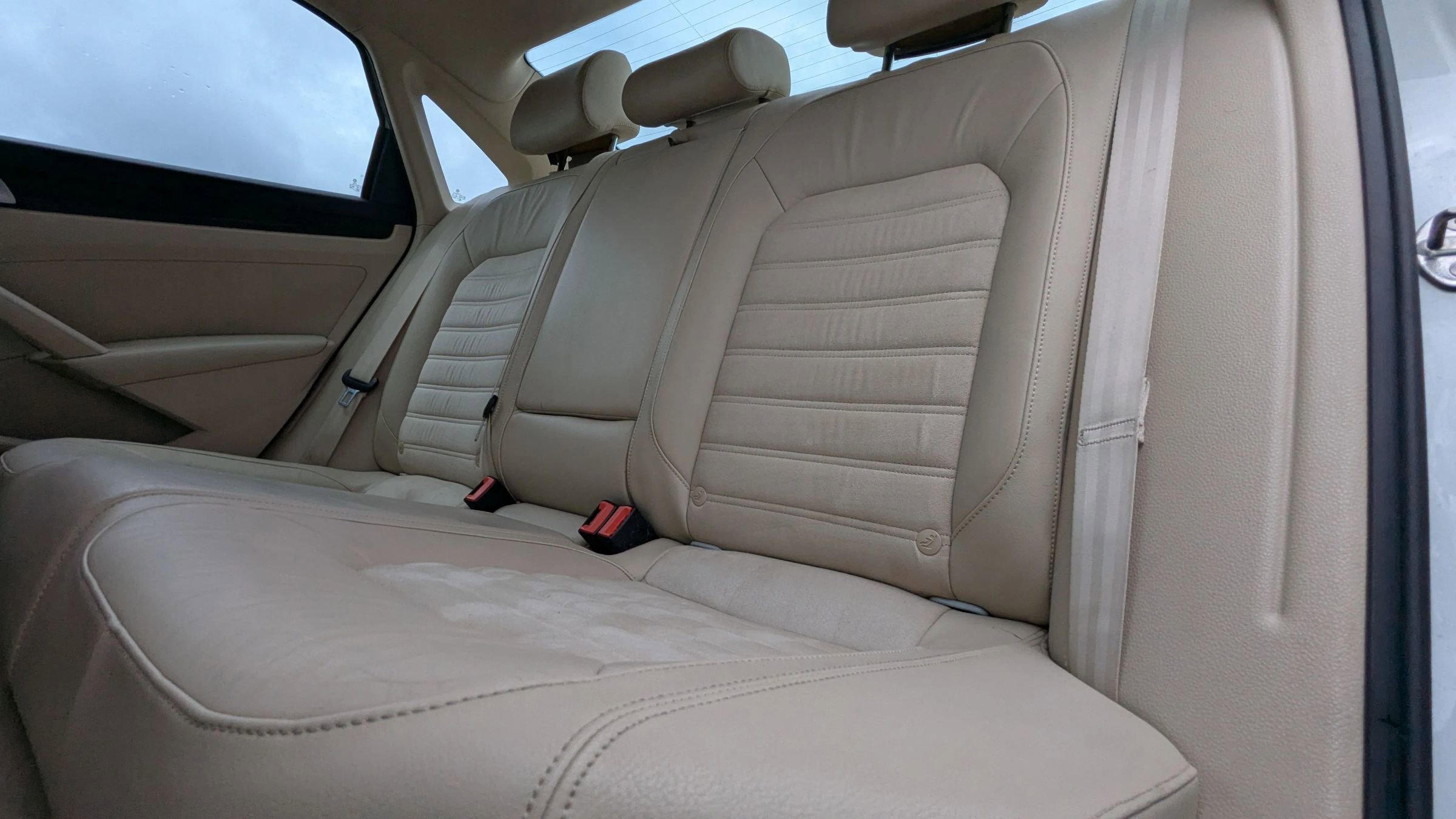 Used 2014 Volkswagen Passat TDI SEL Premium FWD image 11