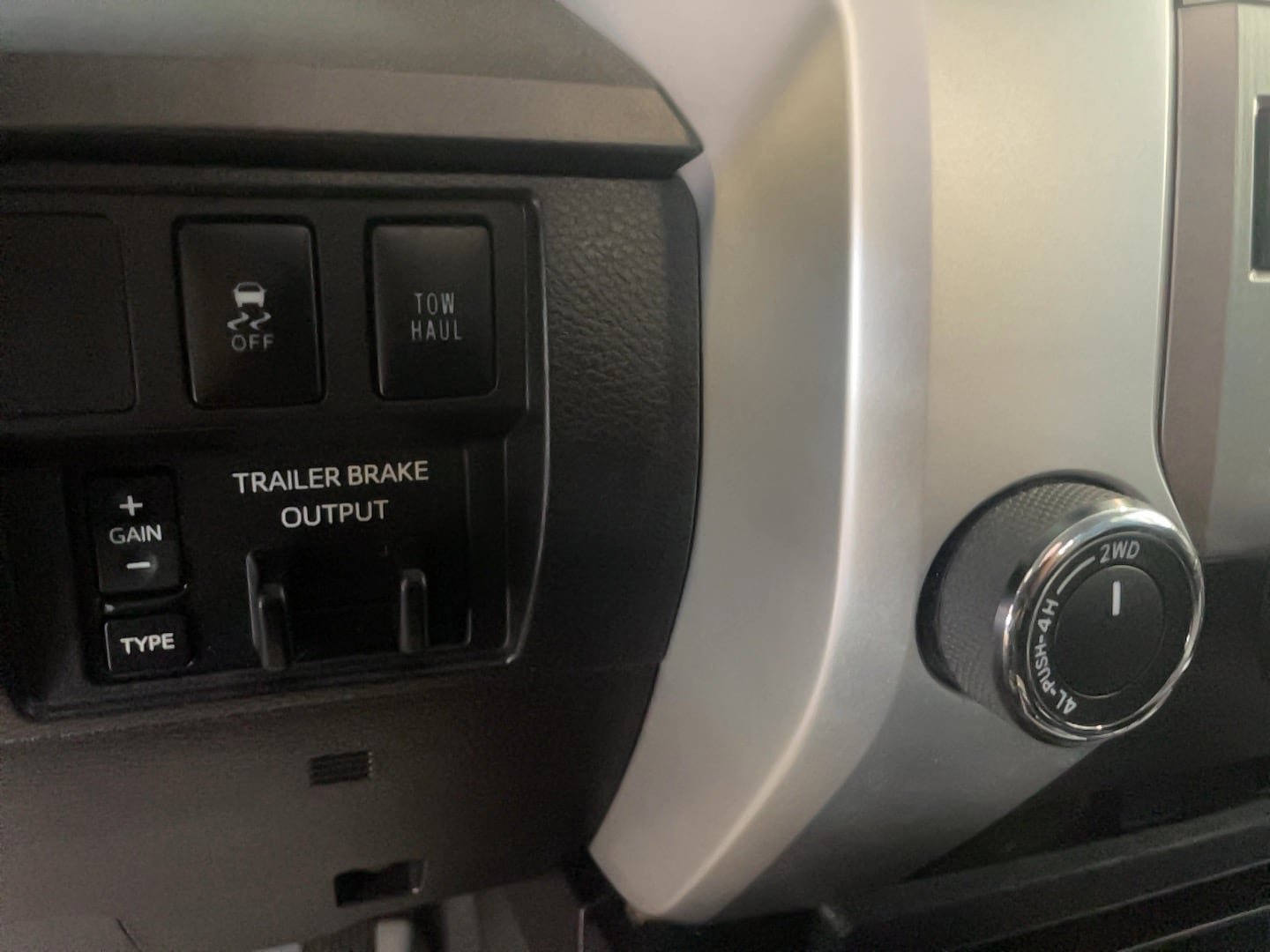 Used 2016 Toyota Tundra SR5 w/ TRD Off Road Package image 13