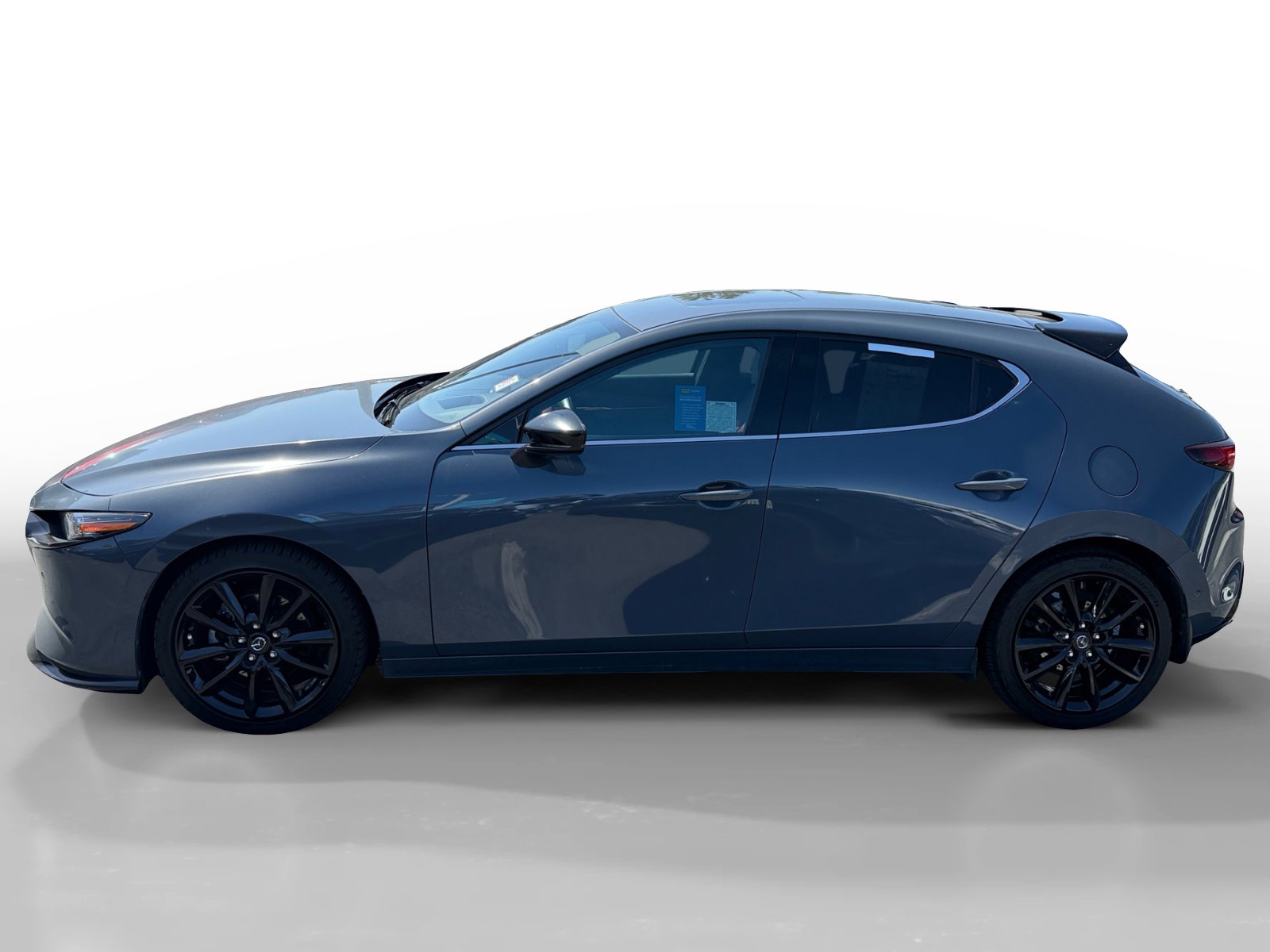 Used 2021 MAZDA MAZDA3 Hatchback w/Premium Plus Pkg AWD/4WD image 2