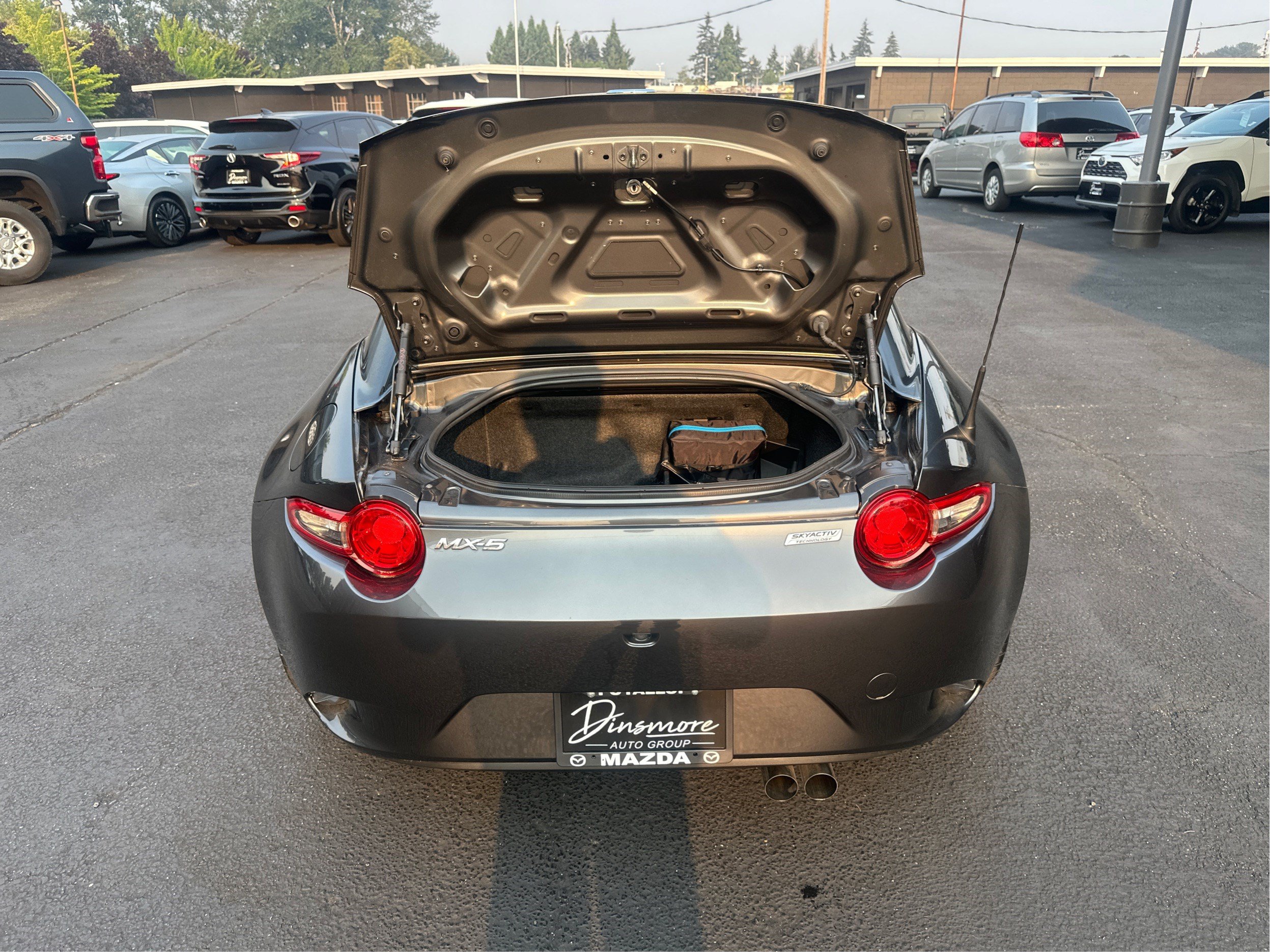 Used 2019 MAZDA MX-5 Miata RF Grand Touring RWD image 10