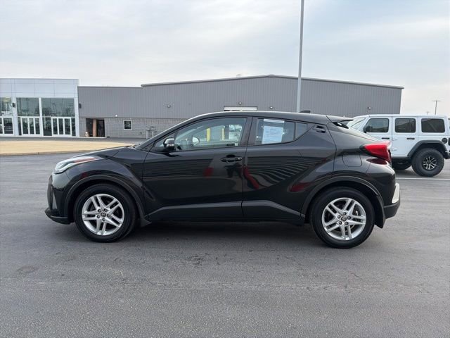 Certified 2021 Toyota C-HR LE image 4