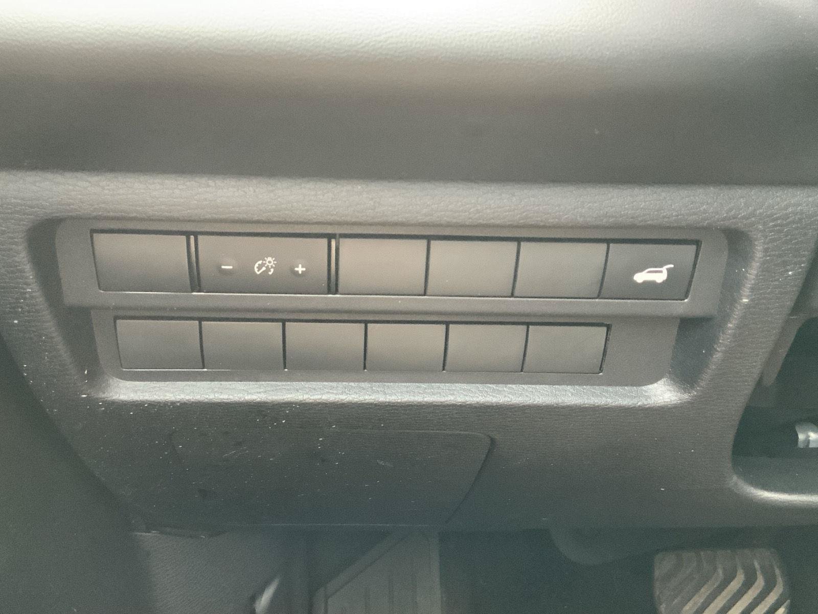 Used 2024 Mitsubishi Outlander SE AWD/4WD image 29