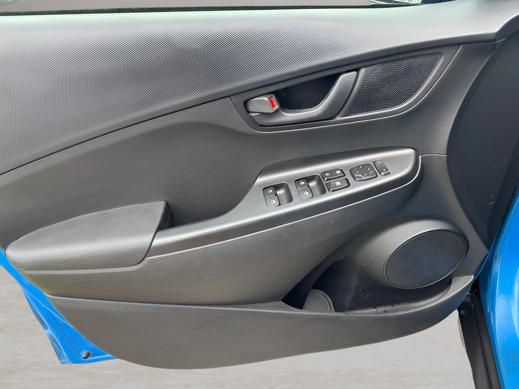 Used 2018 Hyundai Kona SEL FWD image 12