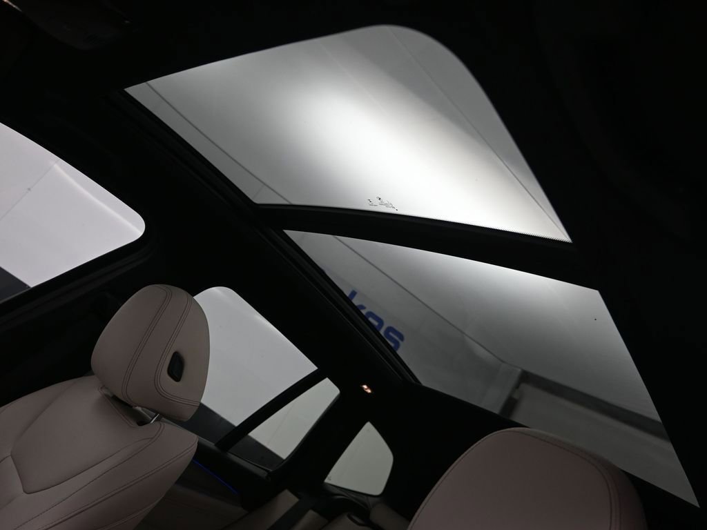 Used 2024 BMW X3 xDrive30i w/ Premium Package image 28