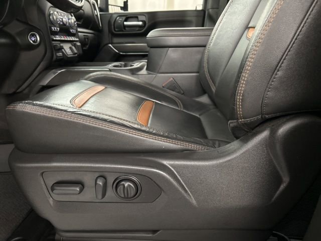 Used 2022 GMC Sierra 2500 AT4 AWD/4WD image 7