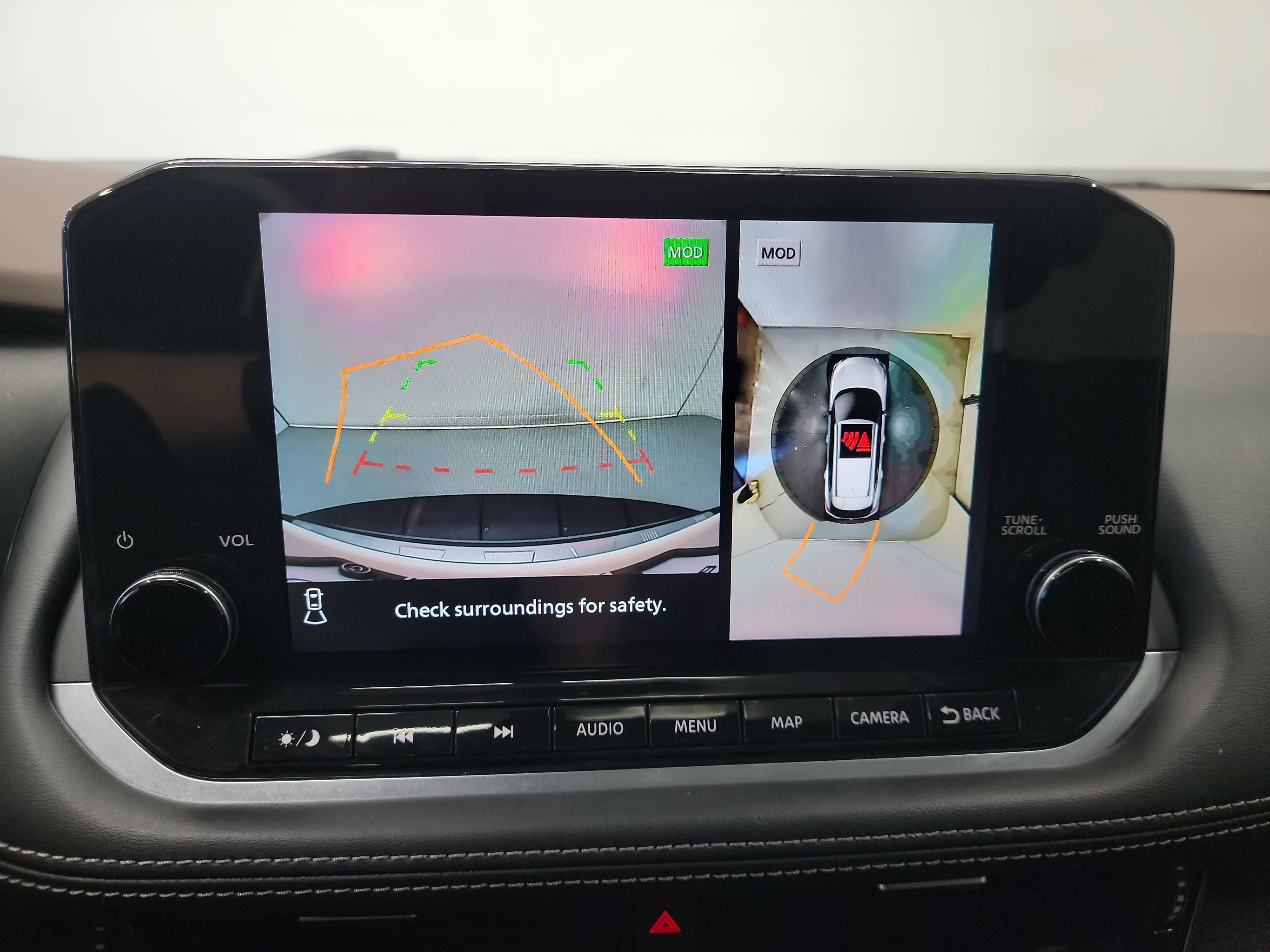 Used 2023 Nissan Rogue Platinum FWD image 23