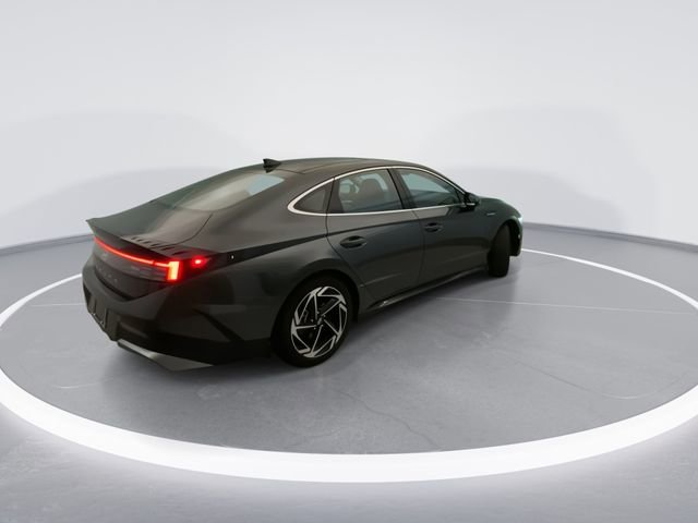 Used 2024 Hyundai Sonata SEL w/ Convenience Package image 6