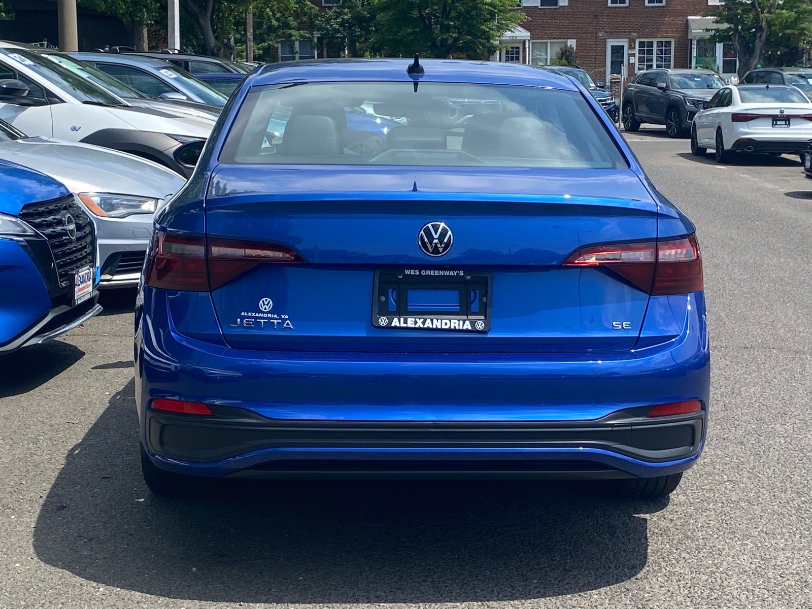 Certified 2022 Volkswagen Jetta SE FWD image 4