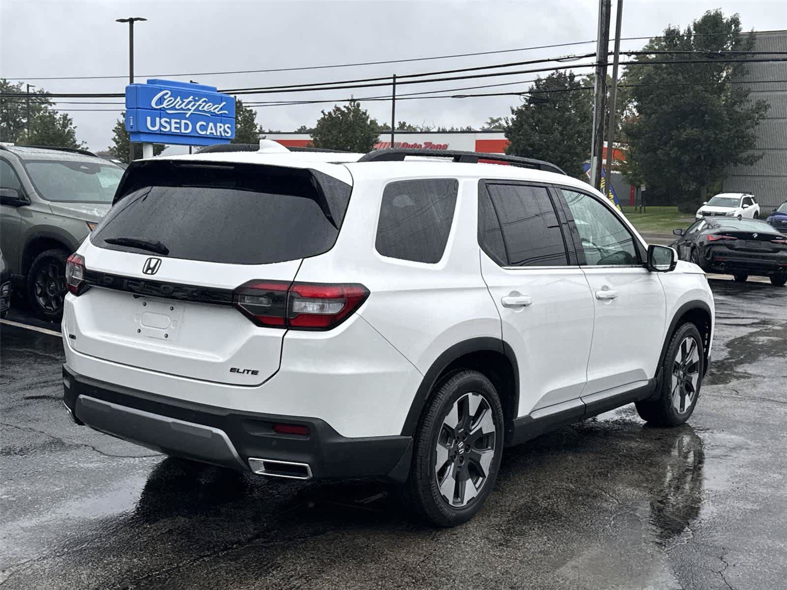 Used 2026 Honda Pilot Elite image 5