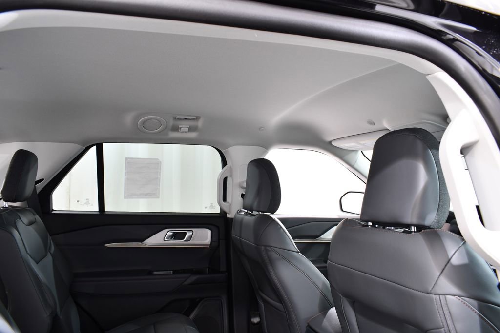New 2026 Ford Explorer Active w/ Active Comfort Package image 18