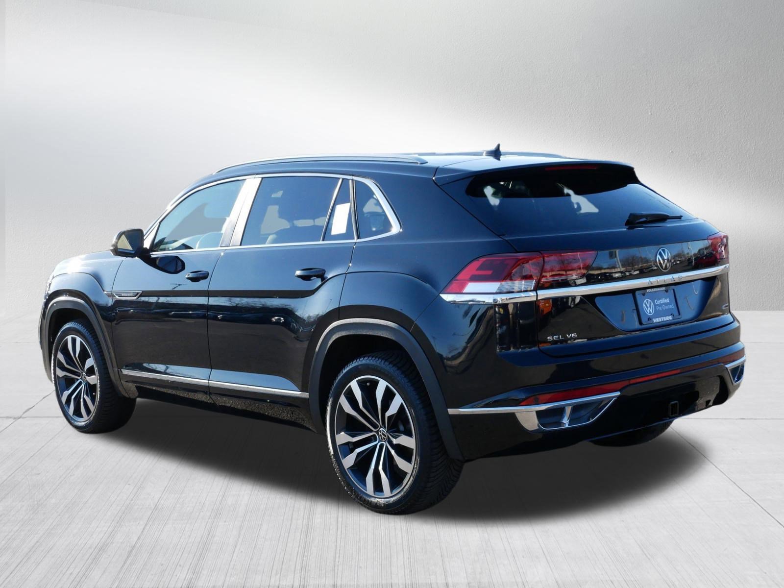 Certified 2020 Volkswagen Atlas Cross Sport SEL R-Line AWD/4WD image 5