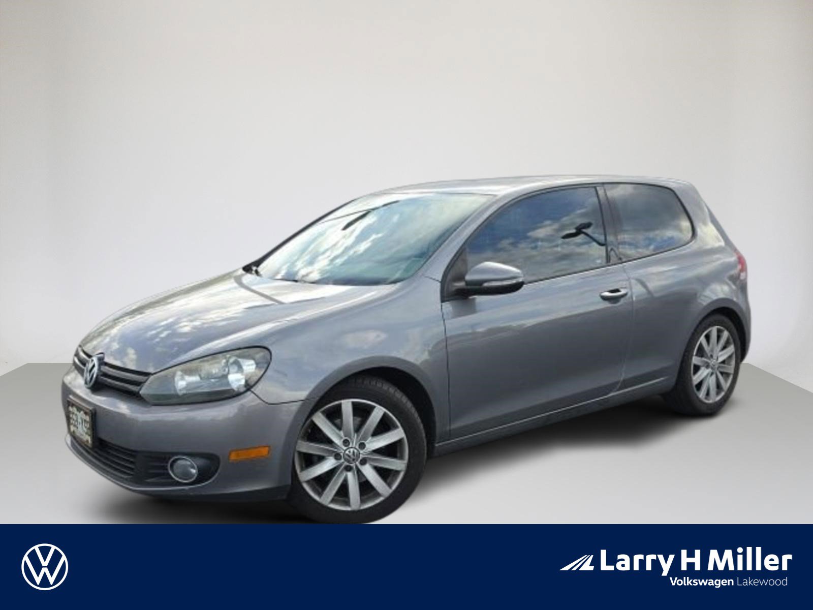 Used 2010 Volkswagen Golf TDI FWD image 1