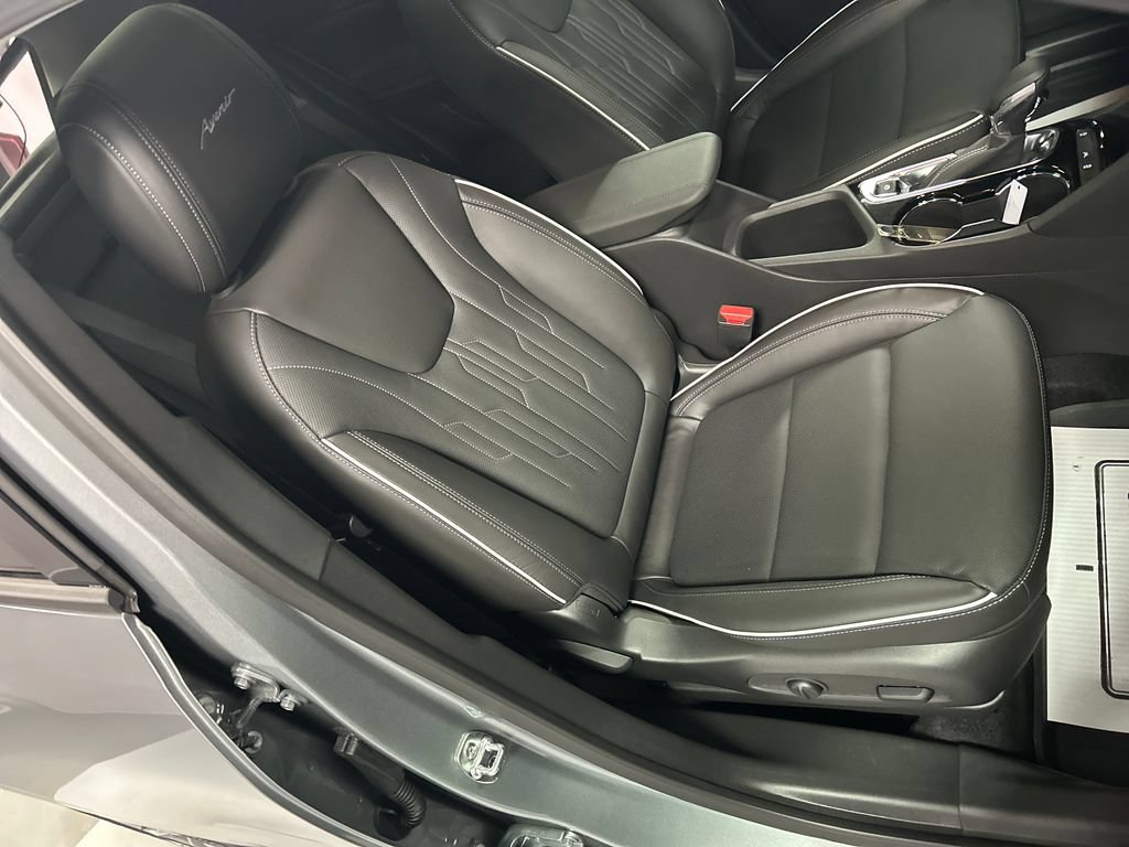 New 2026 Buick Encore GX Avenir w/ Avenir Technology Package FWD image 24