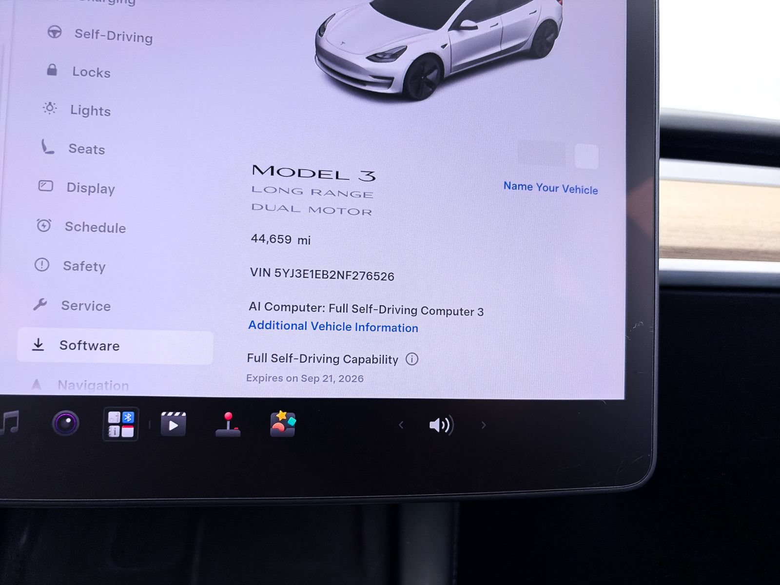 Used 2022 Tesla Model 3 Long Range AWD/4WD image 30