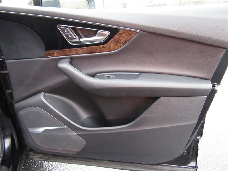 Used 2018 Audi Q7 3.0T Premium Plus image 41